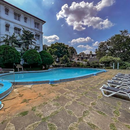 Hotel Suisse Kandy Dış mekan fotoğraf