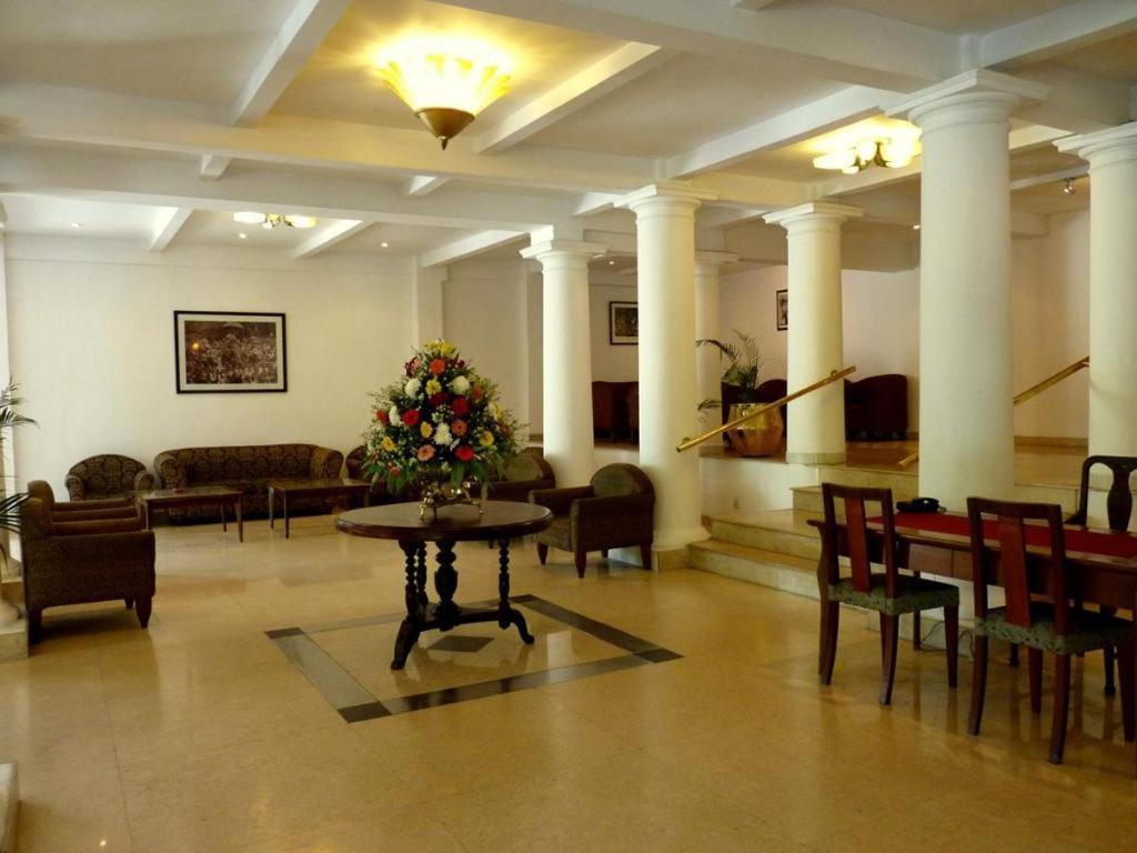 Hotel Suisse Kandy Dış mekan fotoğraf