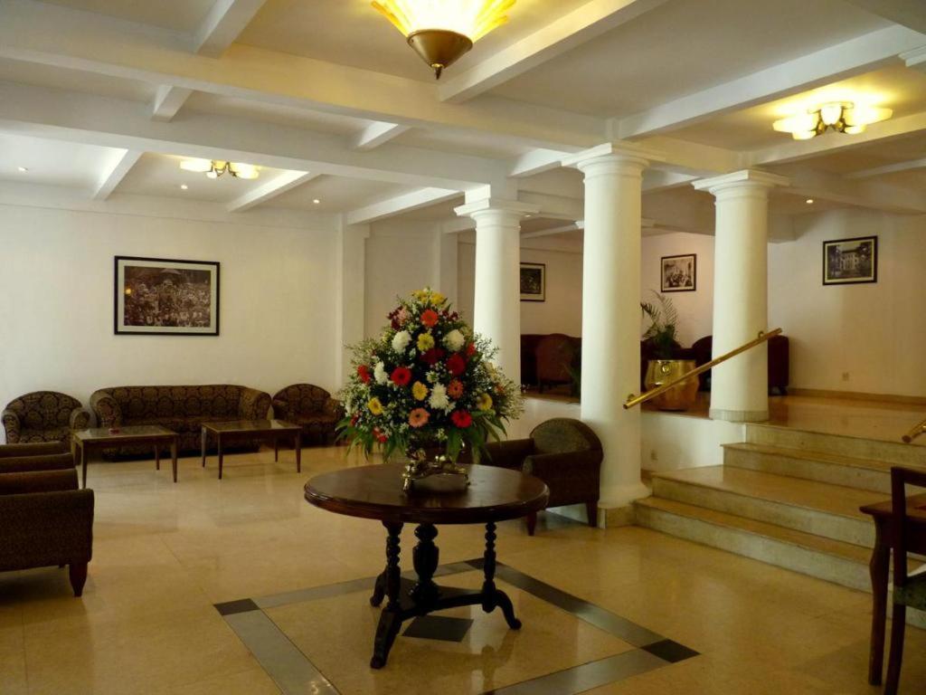 Hotel Suisse Kandy Dış mekan fotoğraf